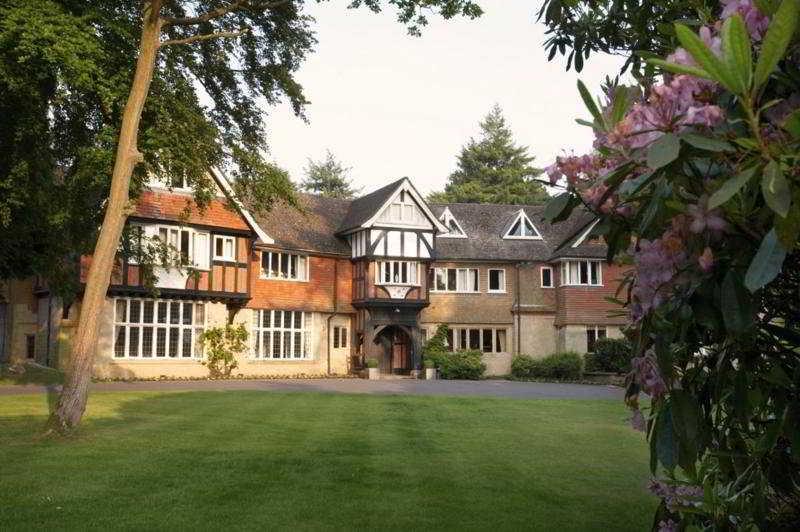 De Vere Venues Branksome Haslemere Exterior foto